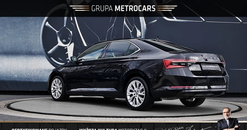 Skoda Superb cena 83899 przebieg: 179998, rok produkcji 2019 z Radom małe 667